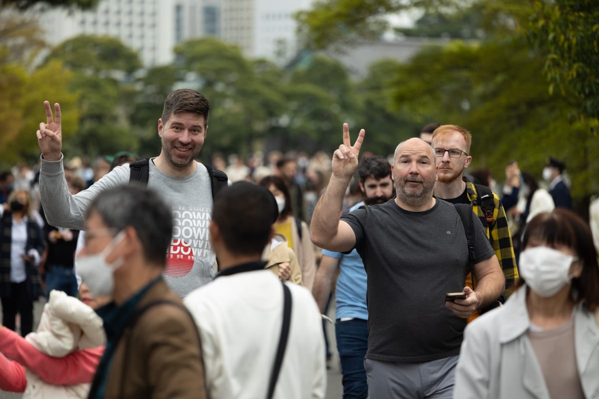 Je to již několik let, co jsme Alešem vyrazili  do Japonska a okamžite jsme si to zamilovali.